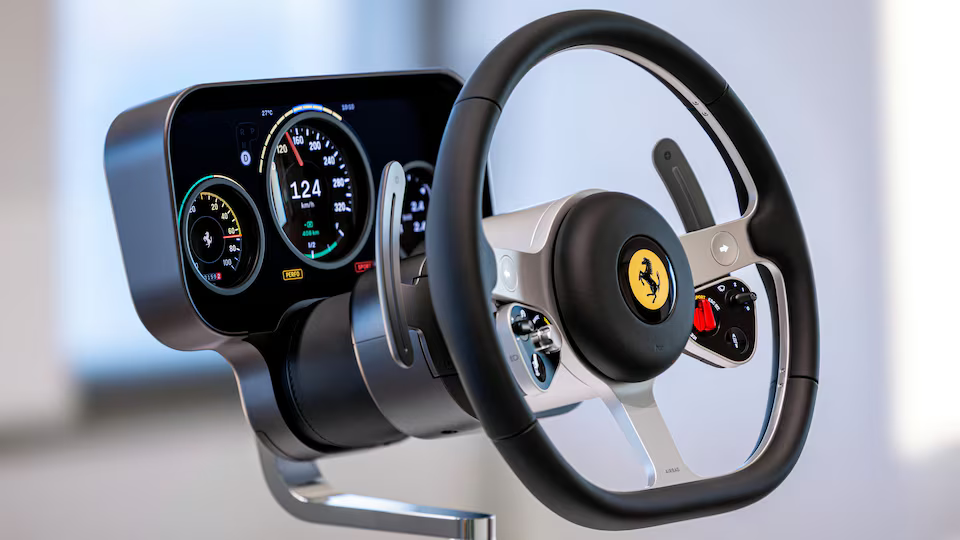 تصاویر تیزری فراری از خودروی تمام‌برقی لوچه؛ نخستین مدل الکتریکی این برند لوکس