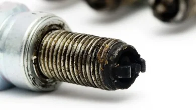 علت چرب شدن شمع خودرو چیست؟