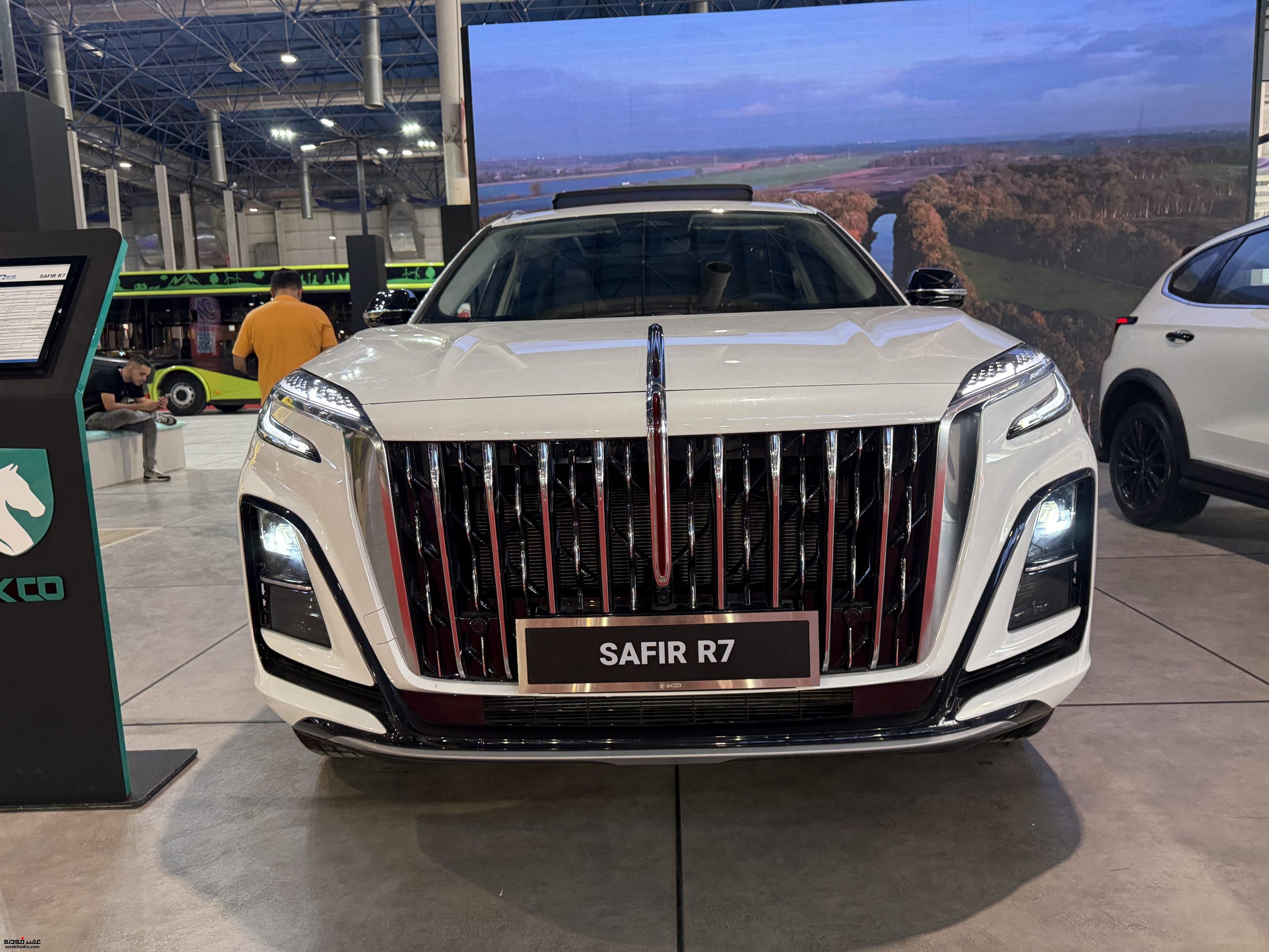 سفیر R7