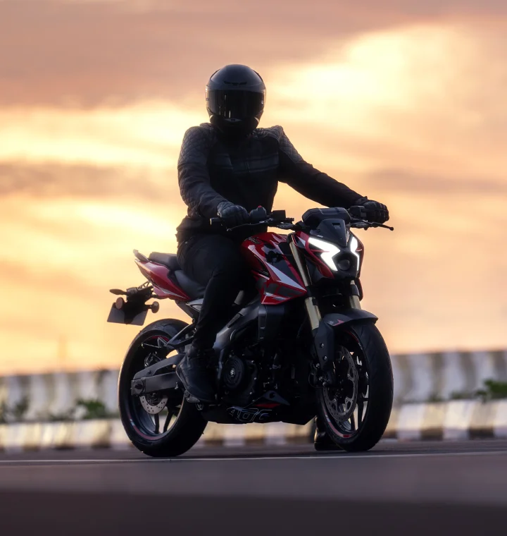 موتورسیکلت باجاج دومینار NS400Z