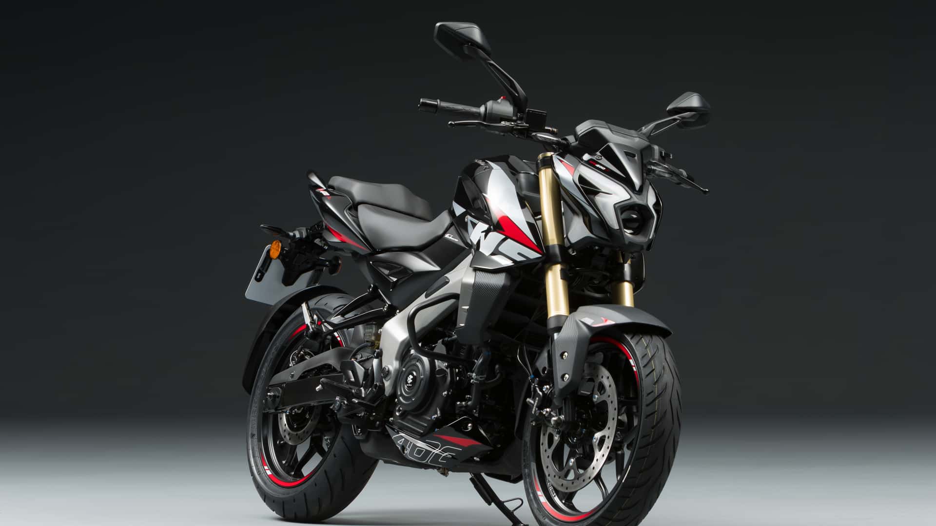 موتورسیکلت باجاج دومینار NS400Z