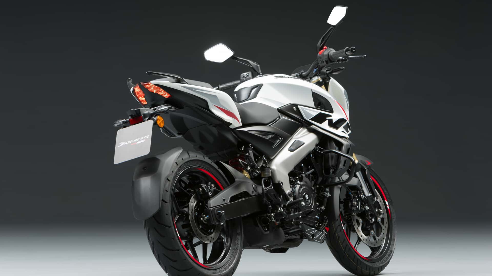موتورسیکلت باجاج دومینار NS400Z