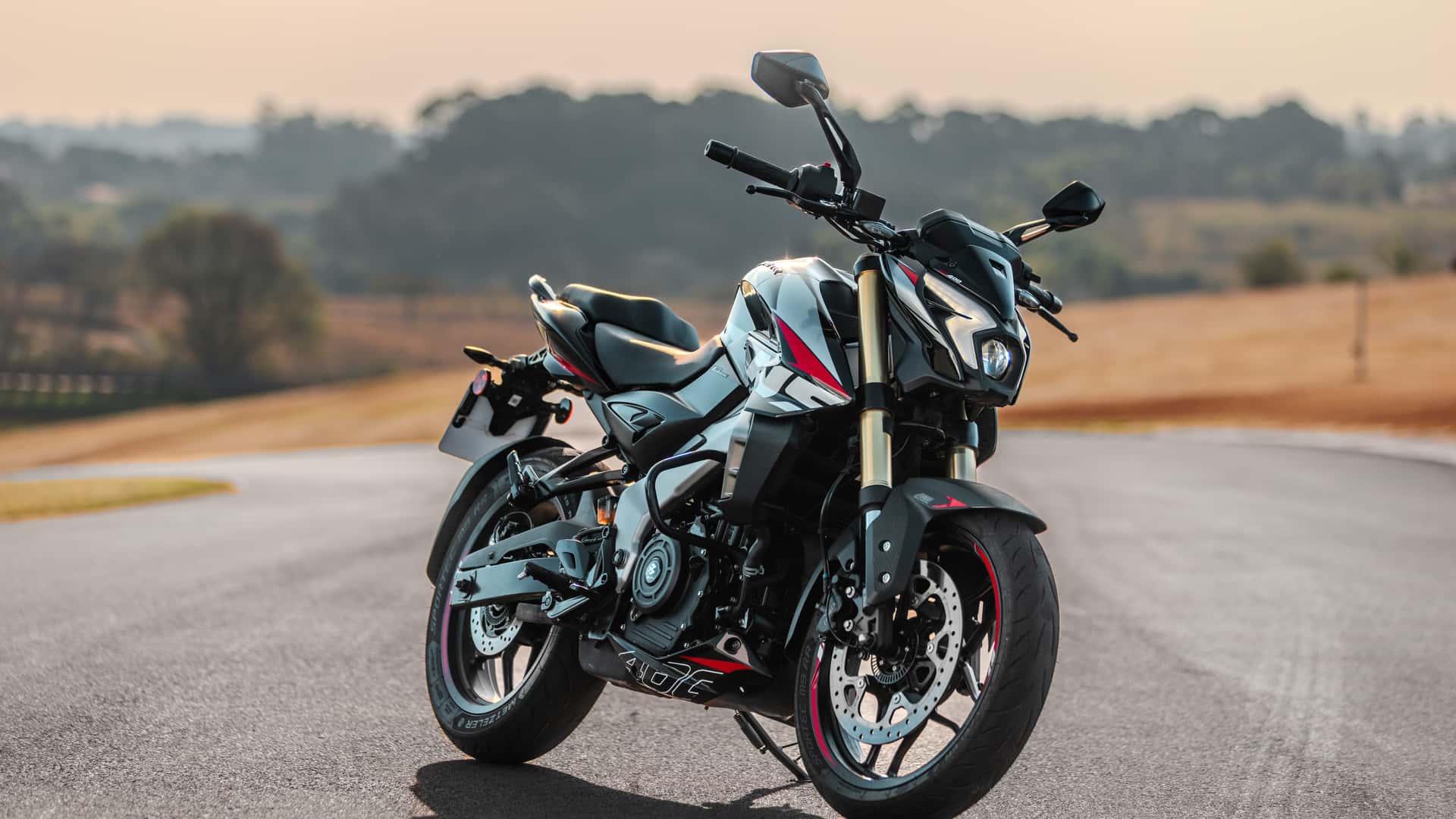 موتورسیکلت باجاج دومینار NS400Z
