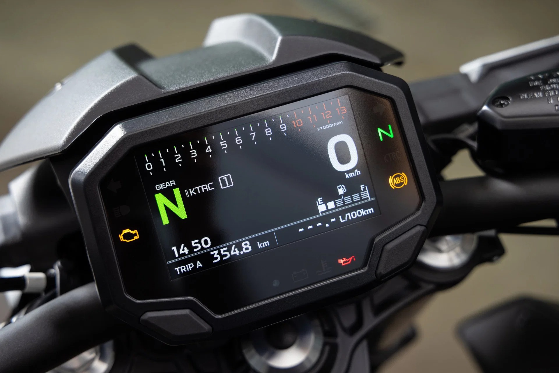موتورسیکلت کاوازاکی Z650 S مدل 2026