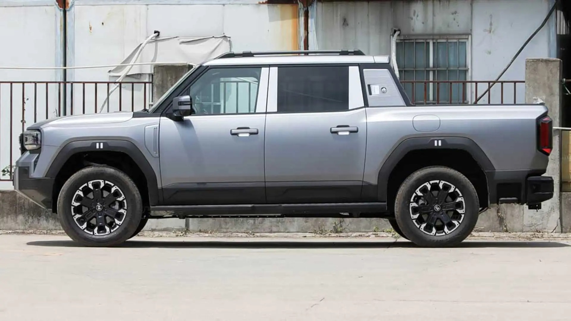 پیکاپ جتور F700