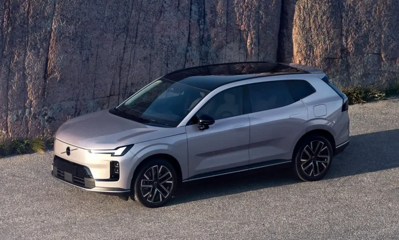 شرایط فروش ولوو XC70 در سامانه اتونوین برای تیر 1405