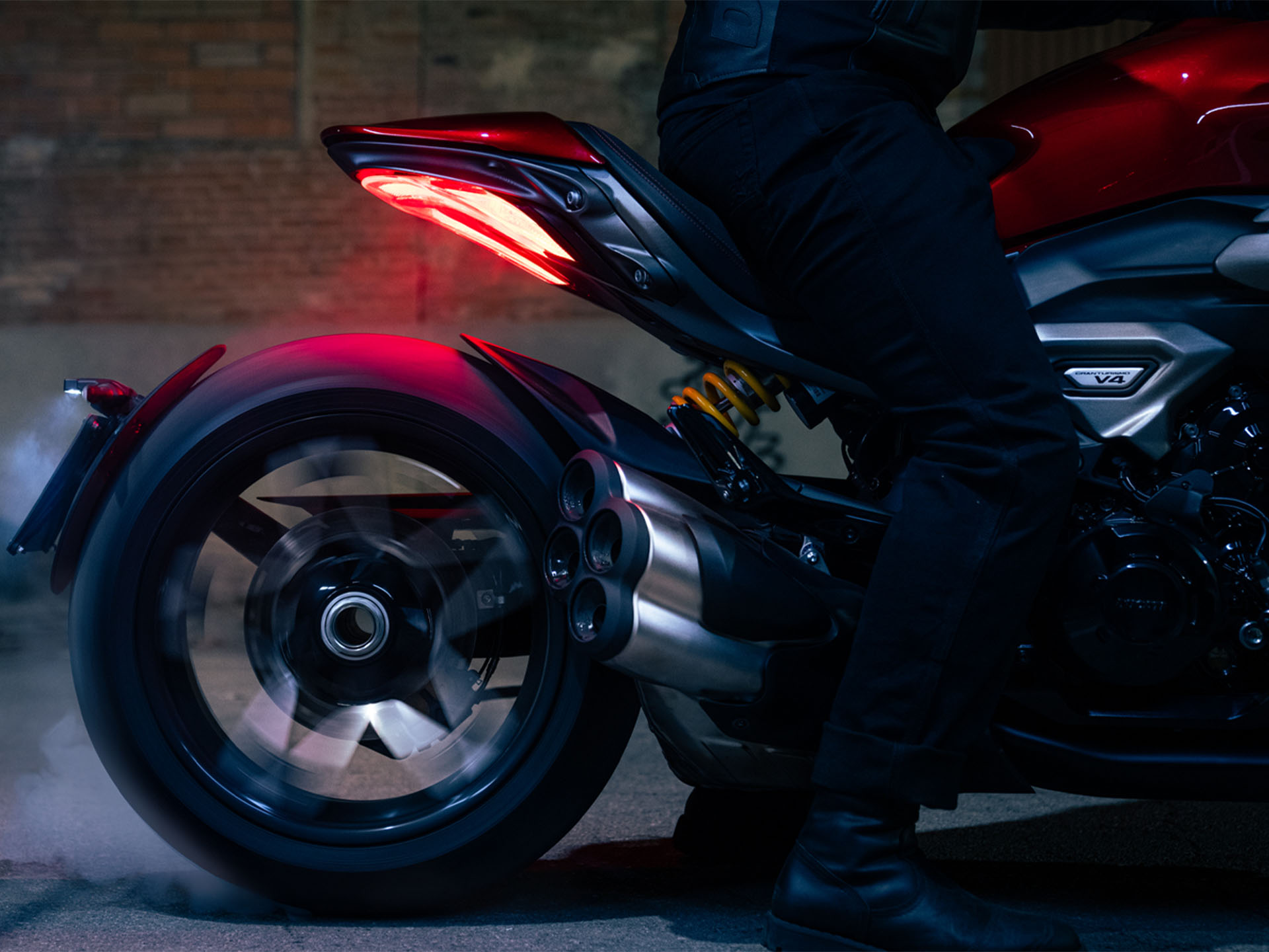 دوکاتی XDiavel V4 مدل 2026
