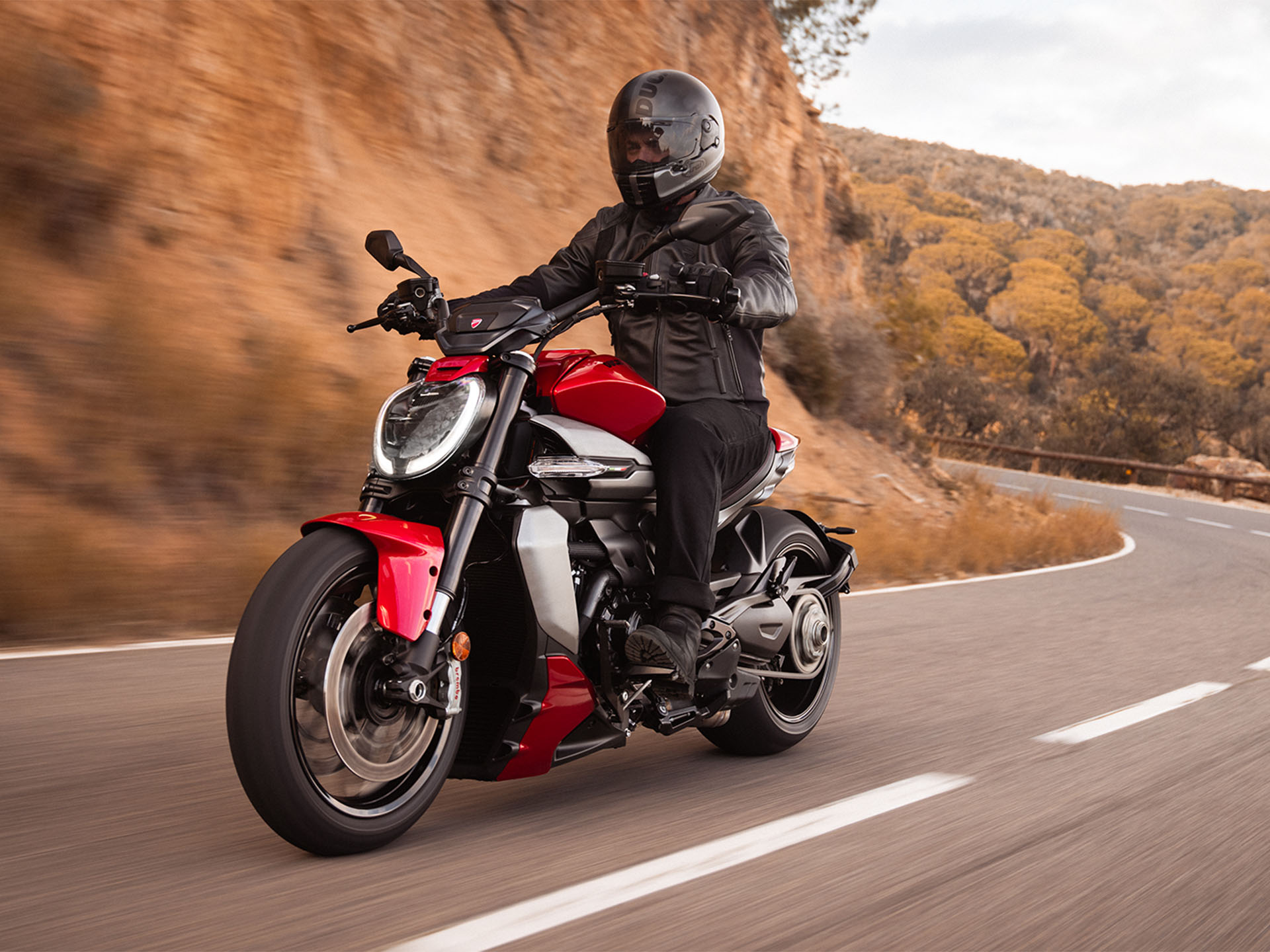 دوکاتی XDiavel V4 مدل 2026
