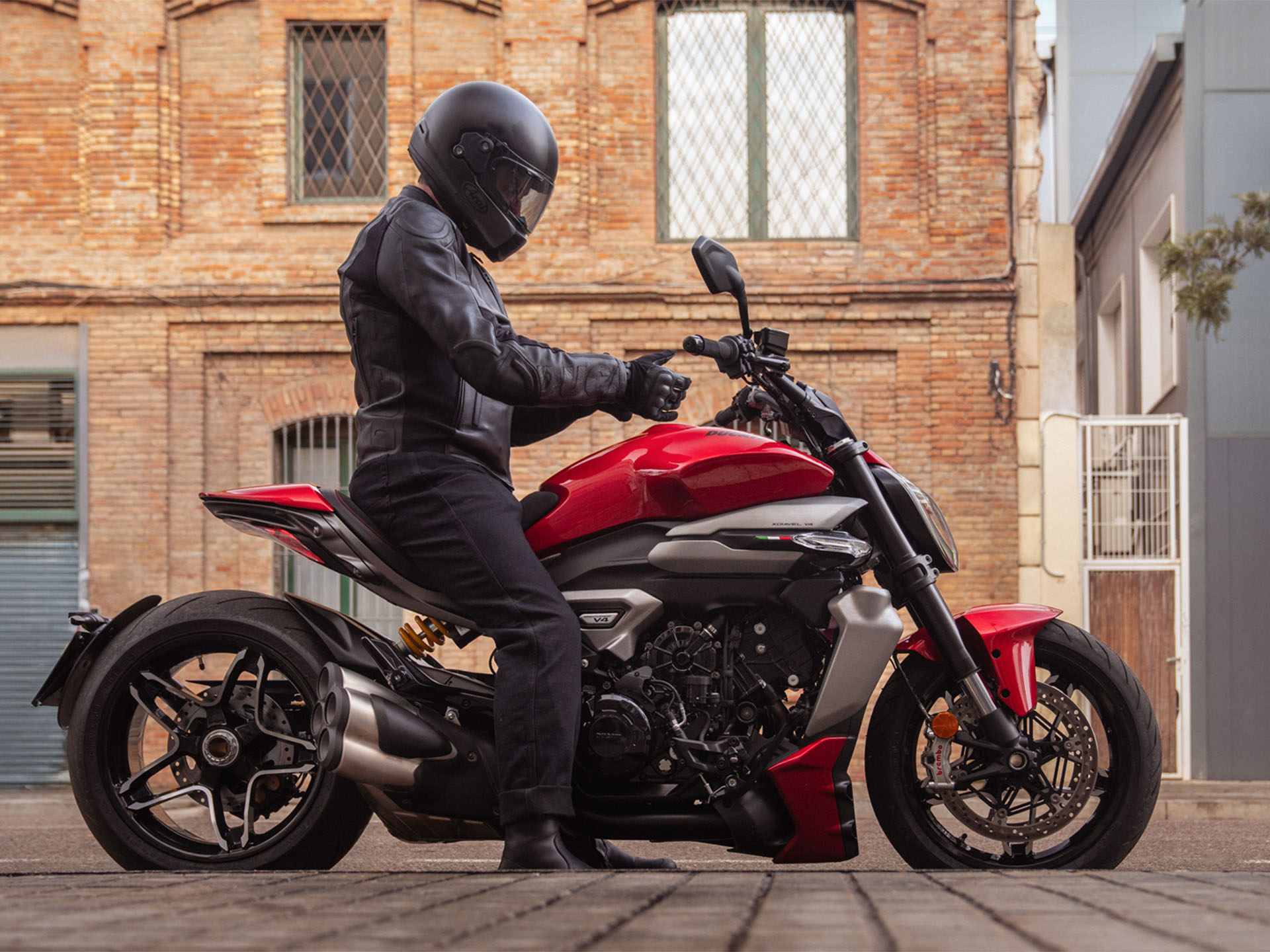 دوکاتی XDiavel V4 مدل 2026