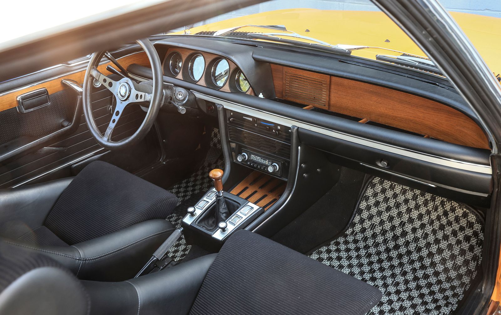 بامو 3.0 CSL