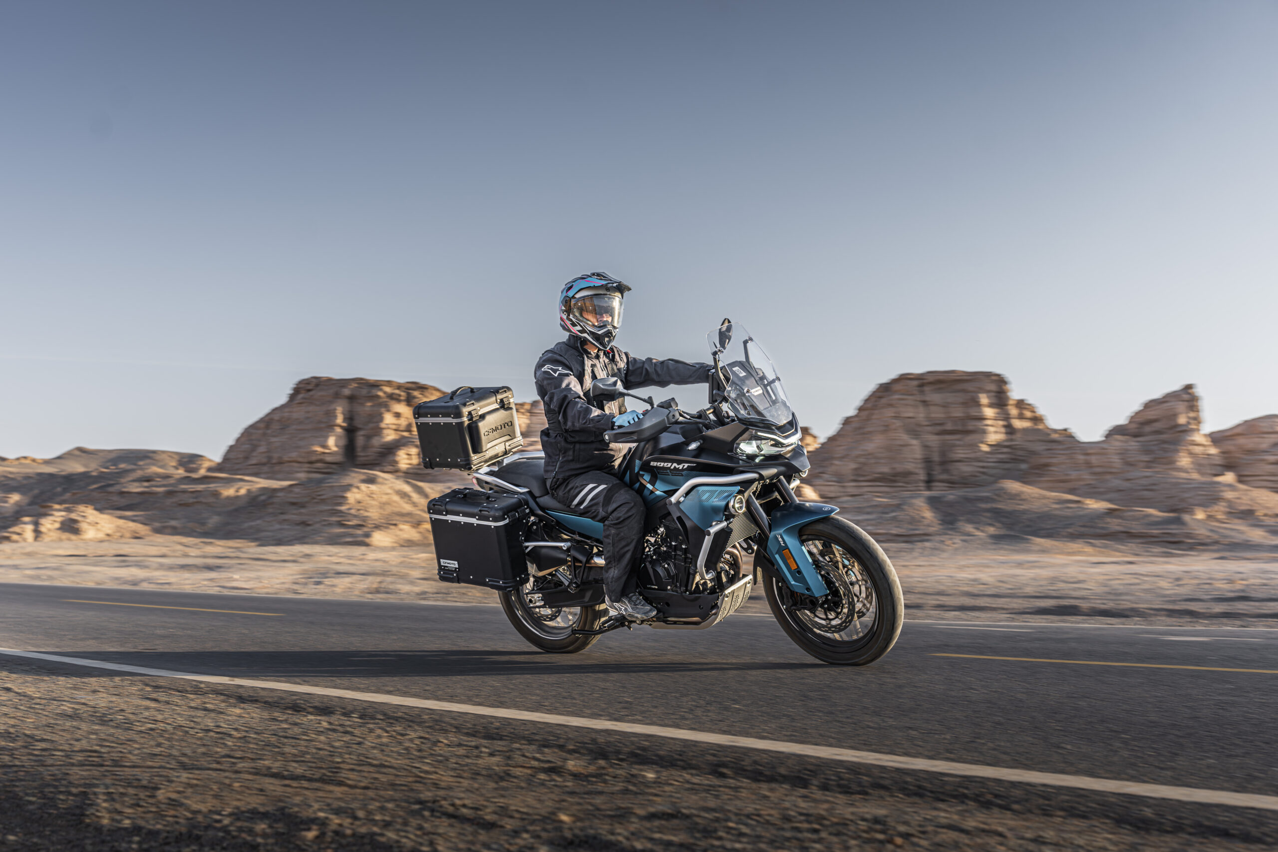 سی اف موتو 800 MT-ES