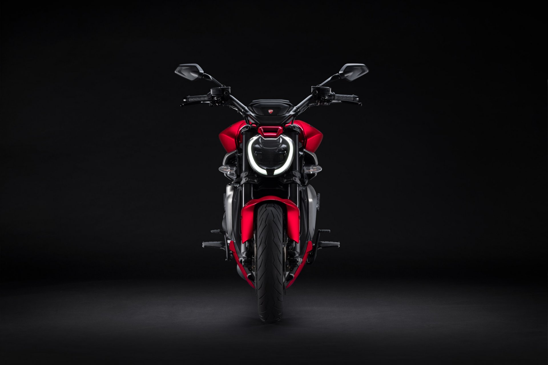دوکاتی XDiavel V4 مدل 2026