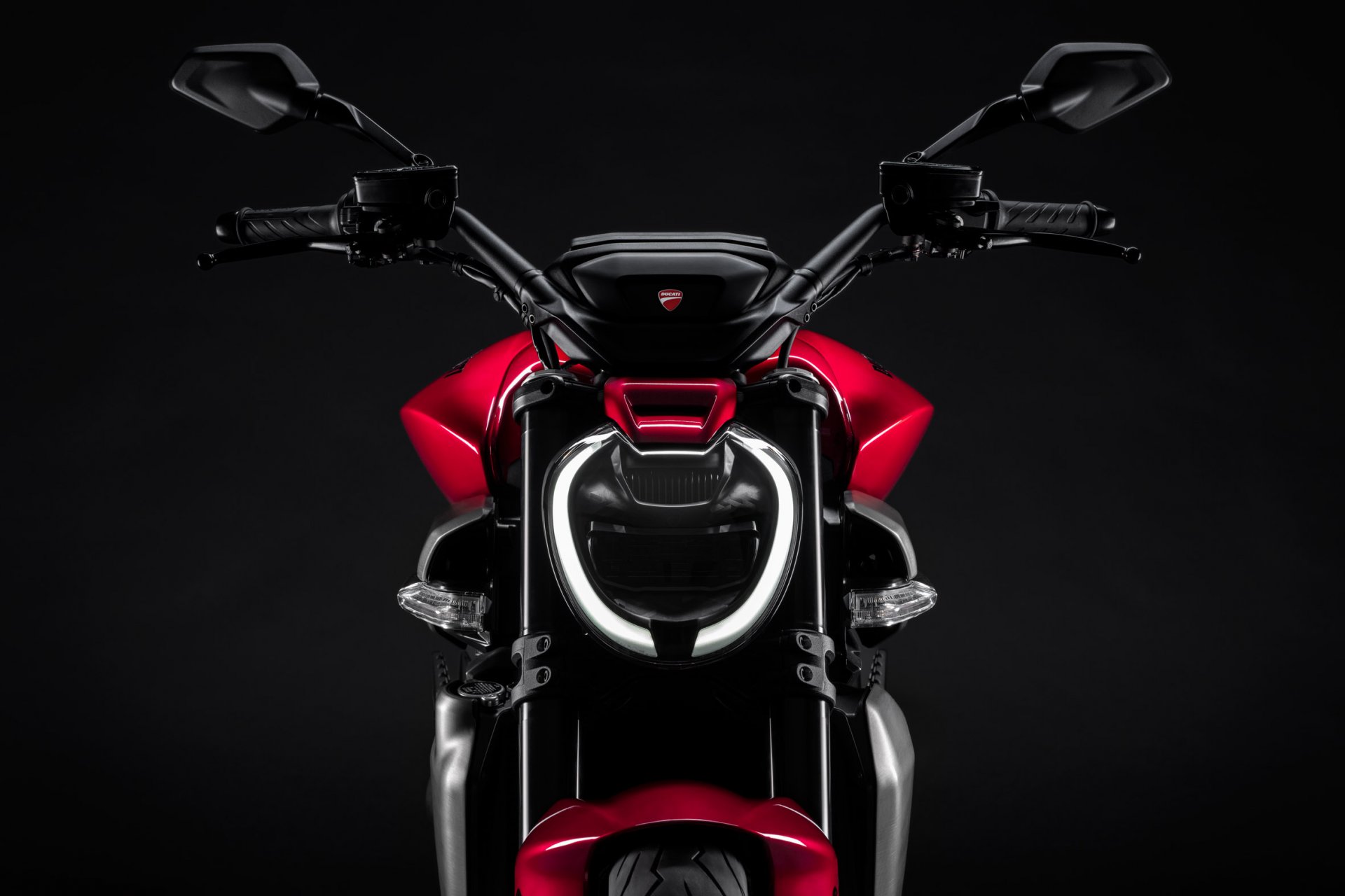 دوکاتی XDiavel V4 مدل 2026