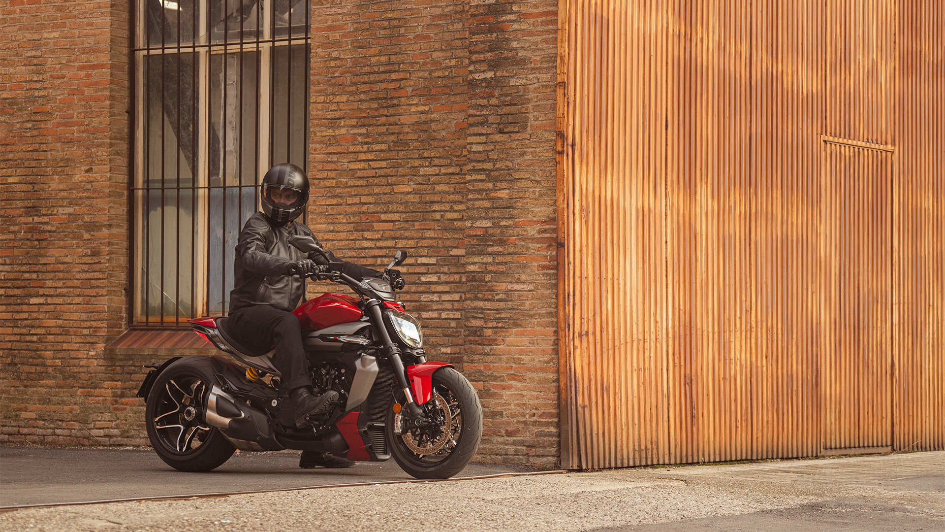 دوکاتی XDiavel V4 مدل 2026
