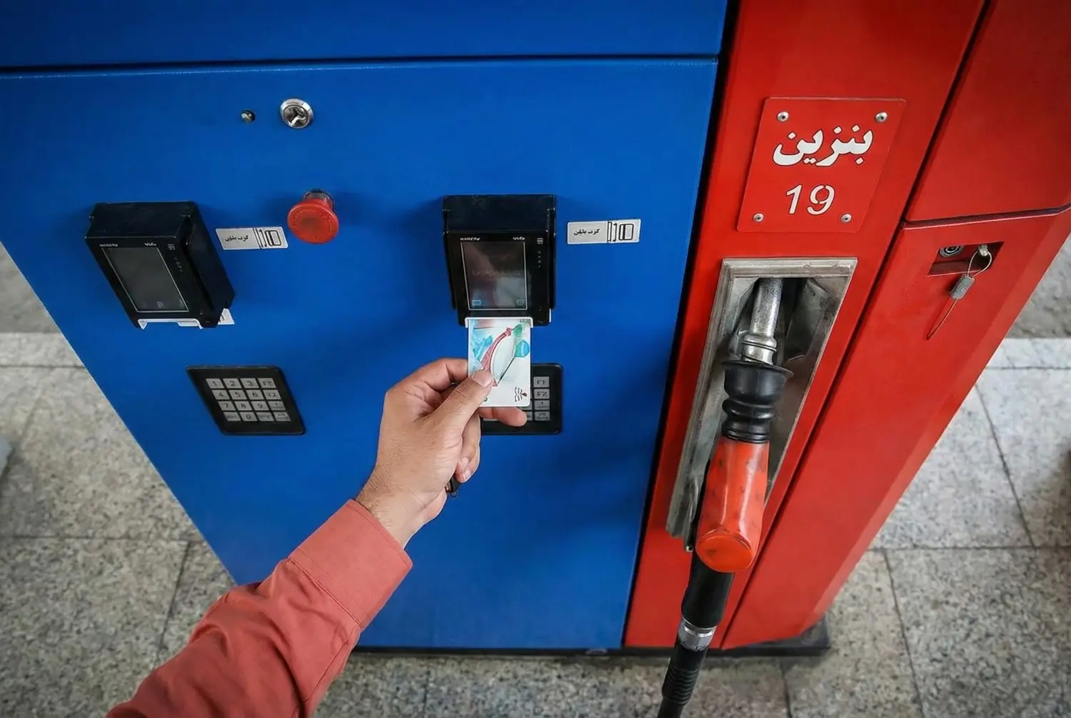 کاهش سهمیه بنزین قطعی شد