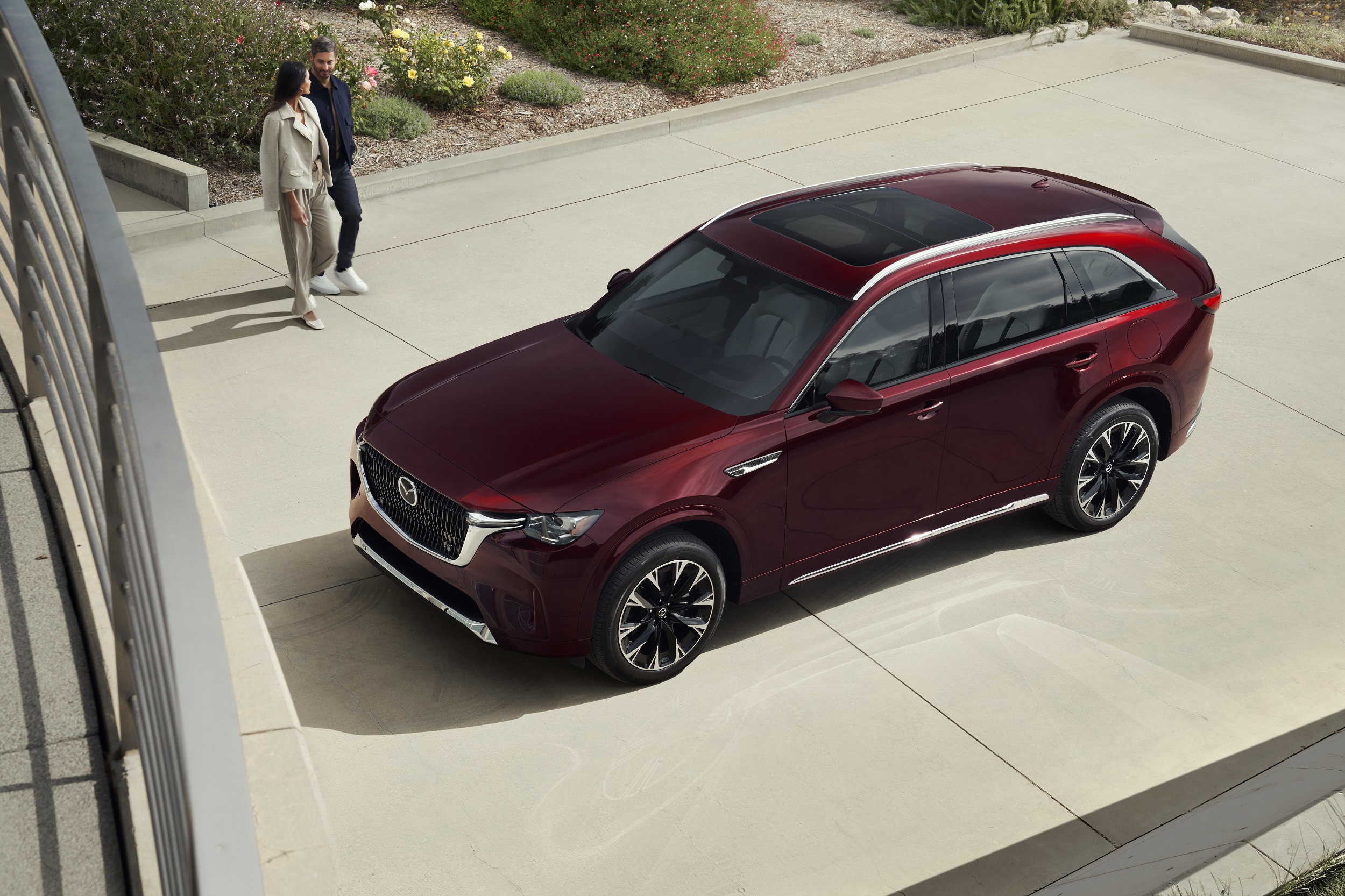 بررسی مزدا CX-90