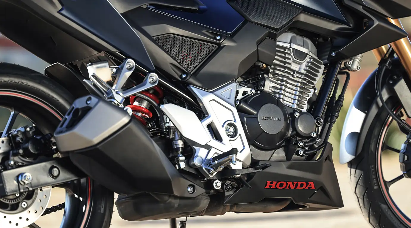 هوندا CB300F توئیستر