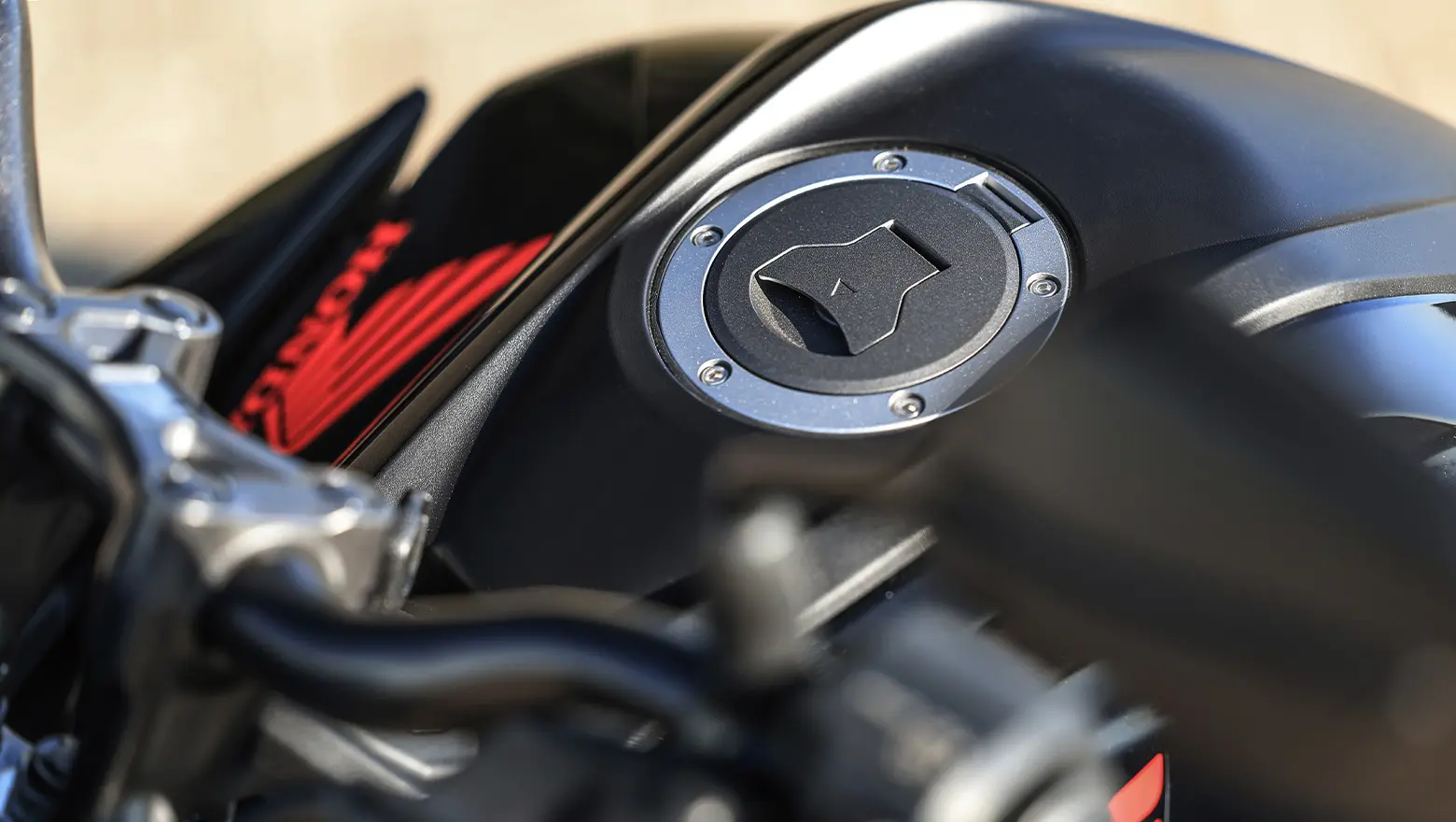 هوندا CB300F توئیستر