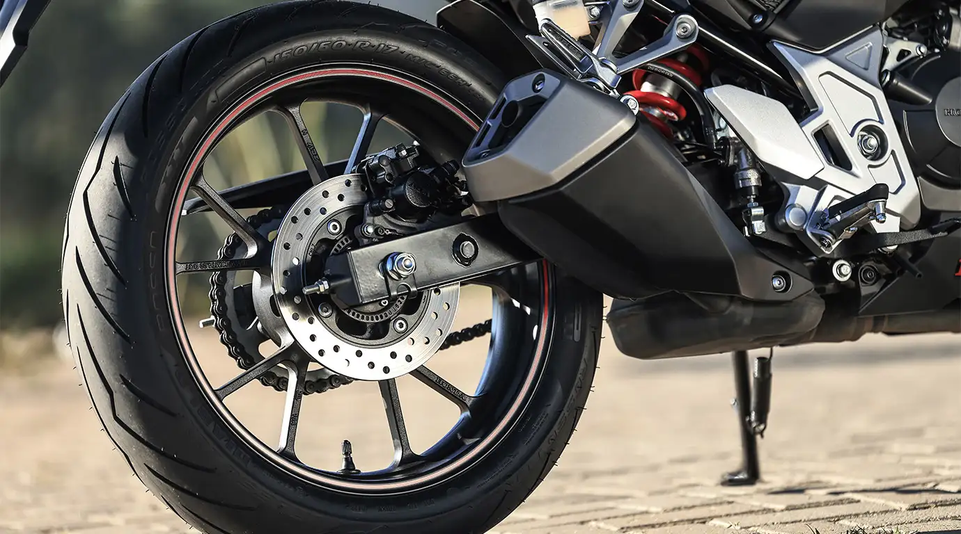 هوندا CB300F توئیستر