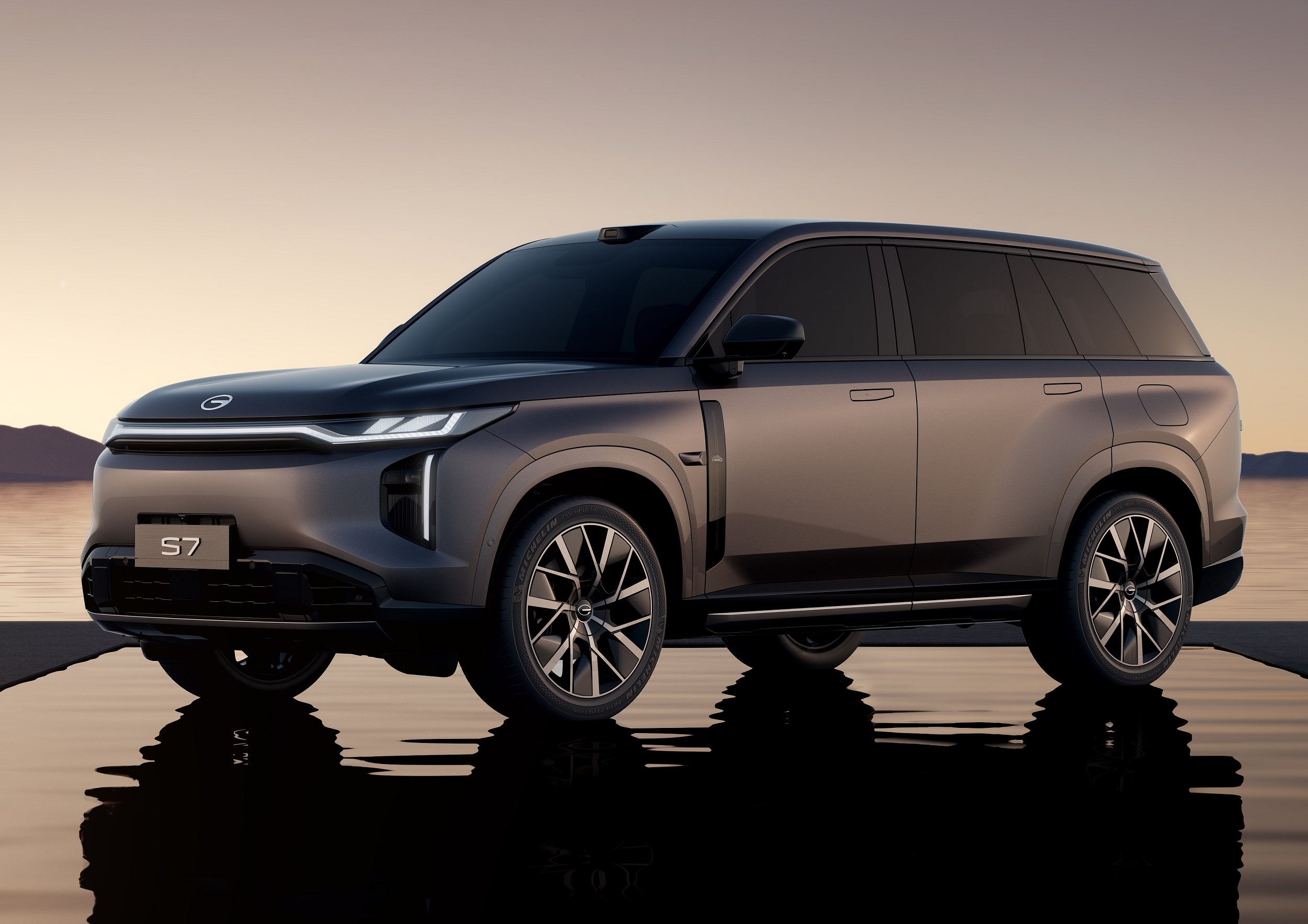 بررسی گک اس 7 (GAC S7)