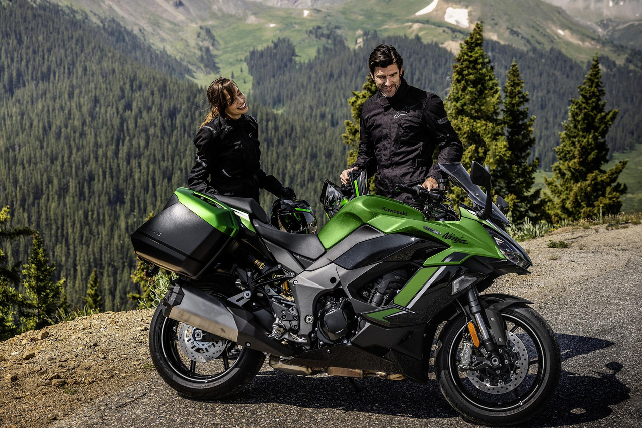 کاوازاکی نینجا 1100SX