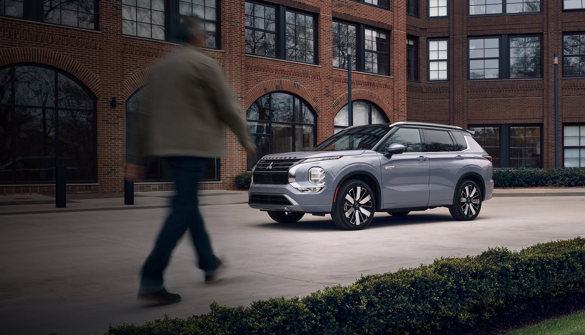 بررسی میتسوبیشی اوتلندر PHEV جدید
