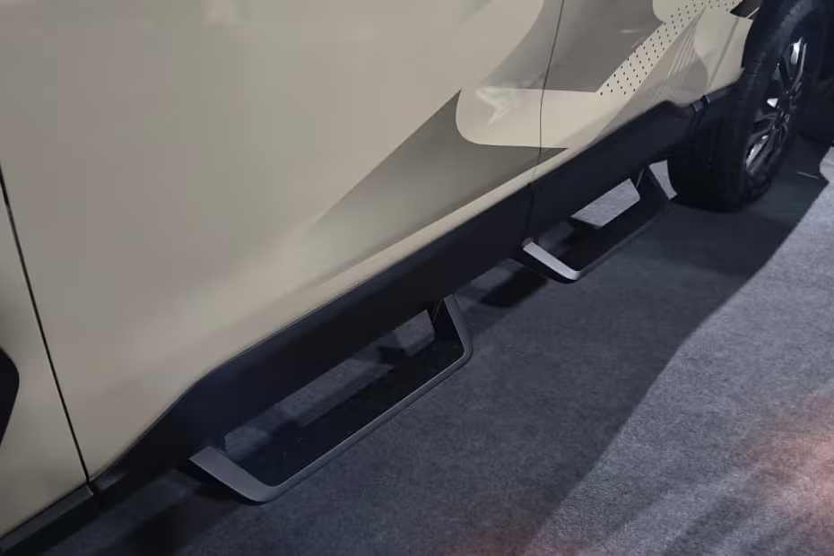 ماهیندرا اسکورپیو لایف استایلر