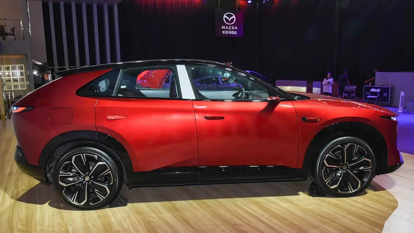شاسیبلند مزدا CX-6e